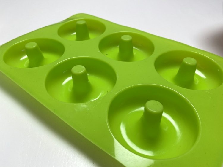 bath bomb donut mould
