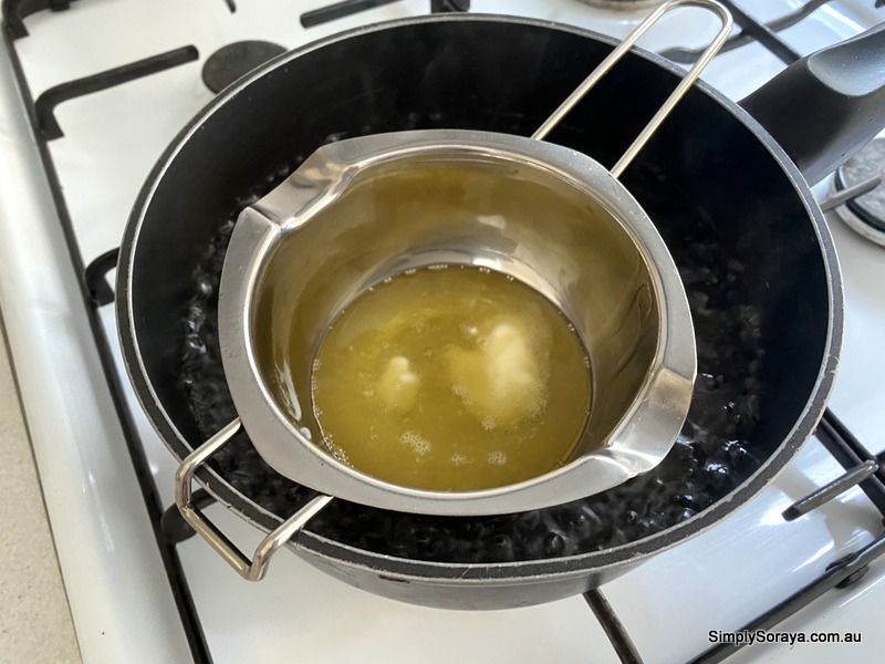Stove with Melting the shea butter