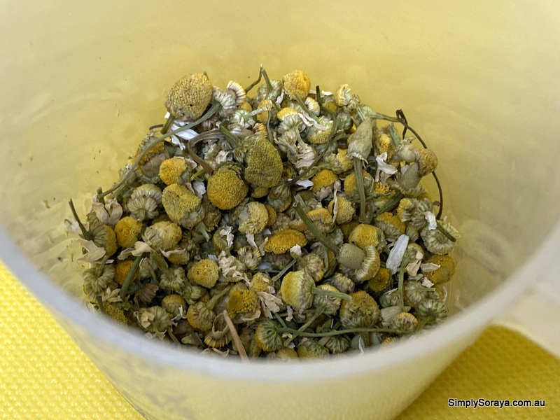 Dried chamomile