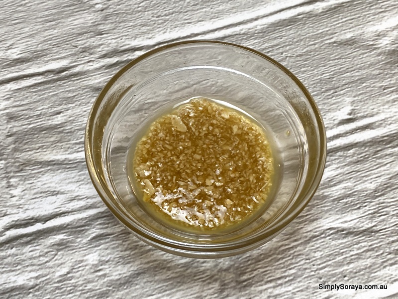 Facial scrub