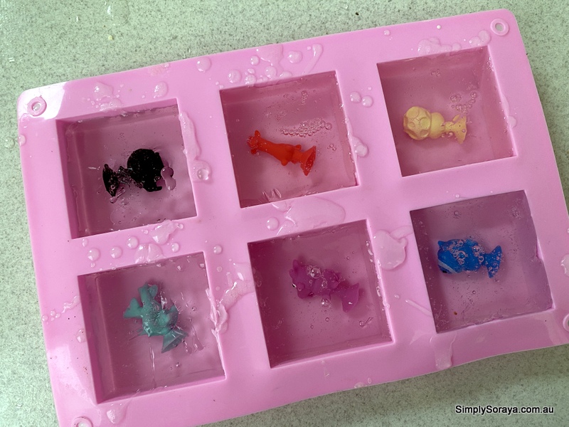 Toy soap setting